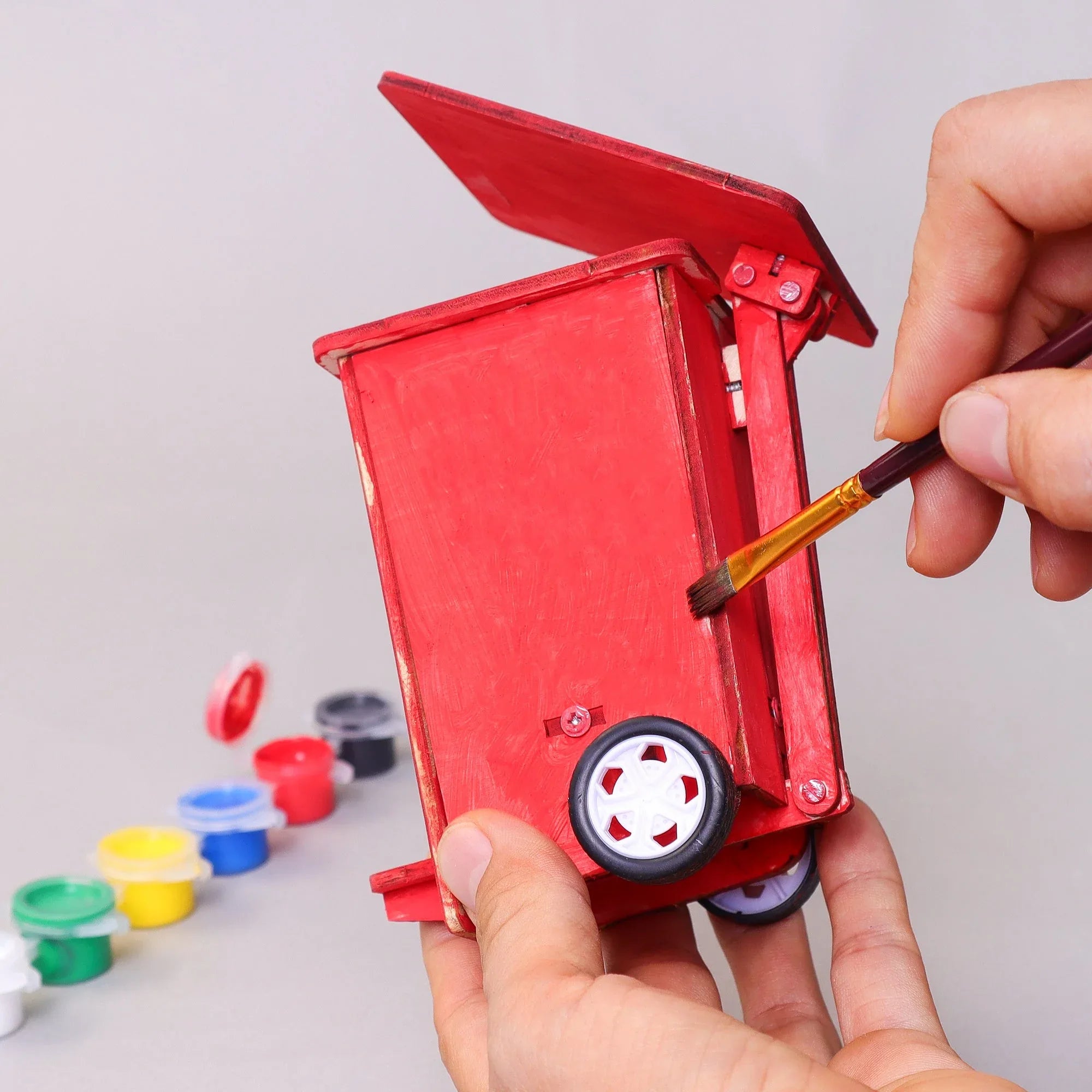Build & Paint Mini Trash Cans (Set of 2) – Fun Desk Décor & Craft Project - BIG FRENCHIES