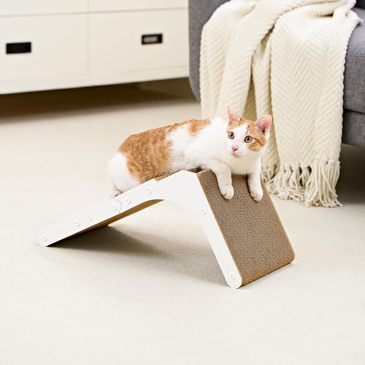 EHEYCIGA Cardboard Cat Scratcher for Indoor Cats - White / 16.6x11.2x26.8 - image 3
