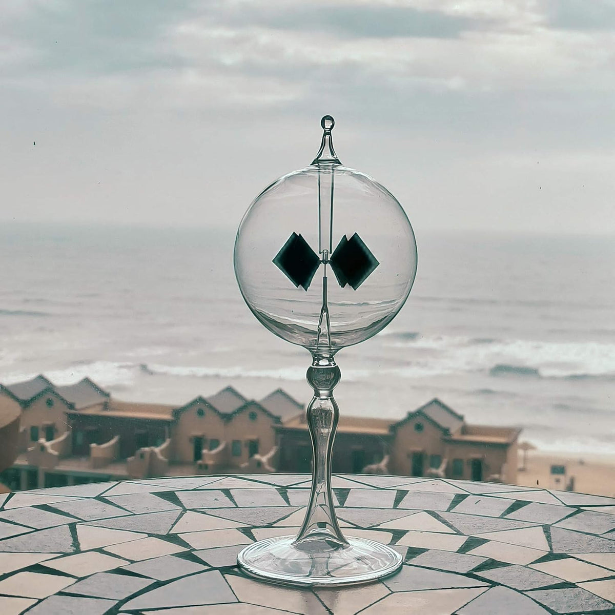 DORAMI large Crookes radiometer, solar light mill in transparent glass - view 12