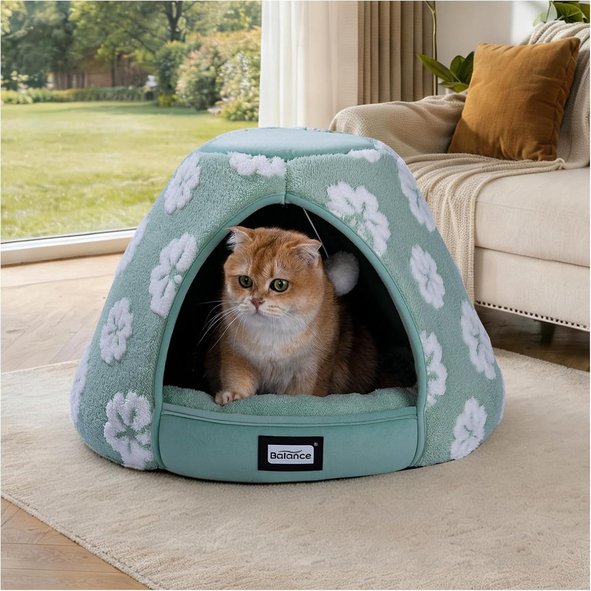 BALANCE Cat Beds for Indoor Cats - 21"L x 21"W x 16"Th / Green