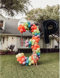 TONIFUL 40 inch black foil letter O balloon - view 40