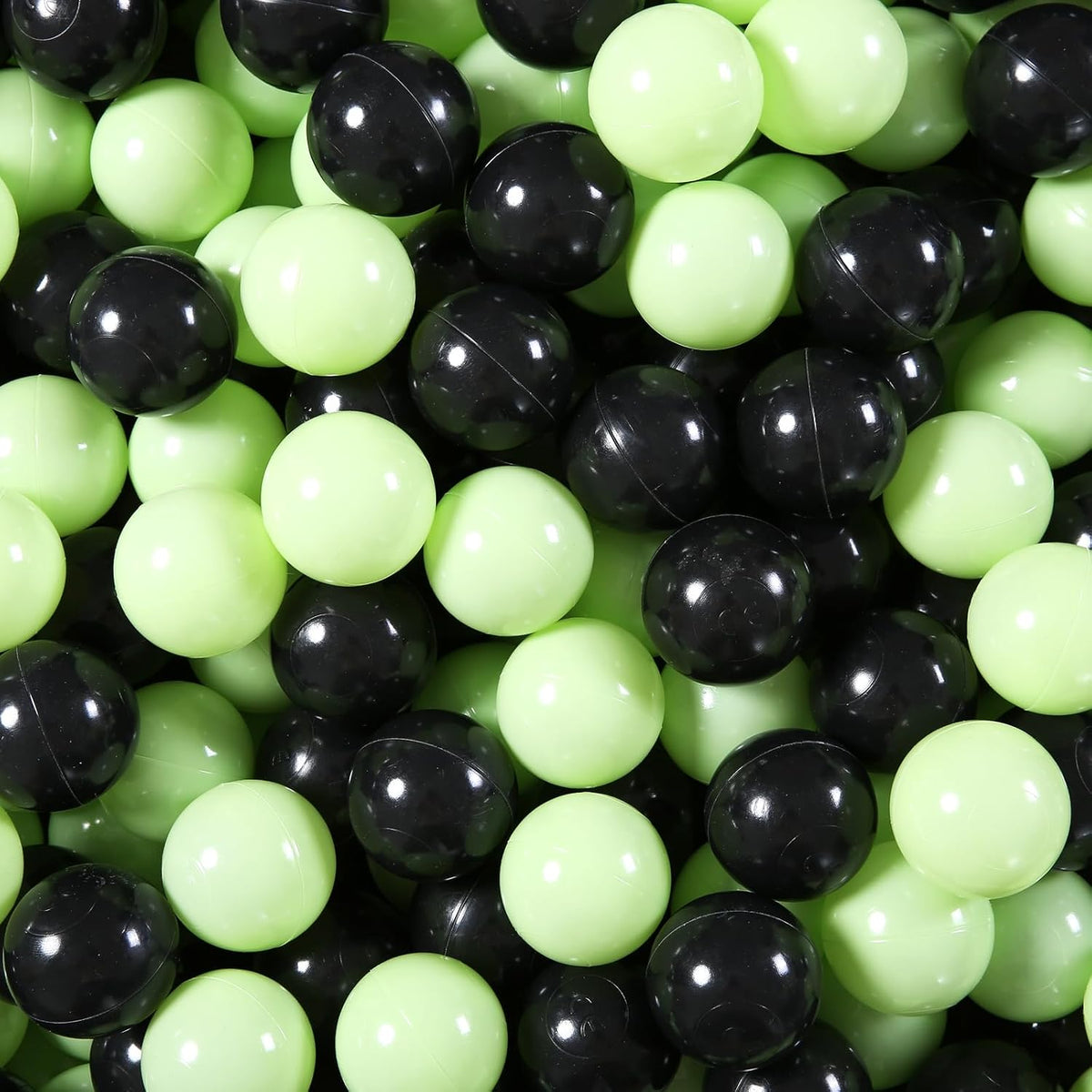 GUESVOT ball pit balls, 100 crush proof plastic balls with reusable storage bag - view 2