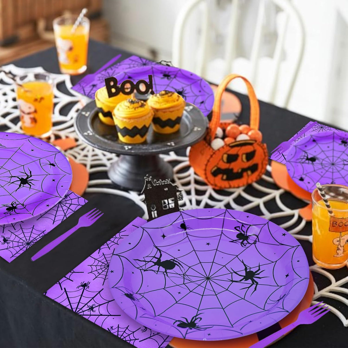 Gistome 96-piece Halloween spider web tableware set with plates, napkins and forks - view 12