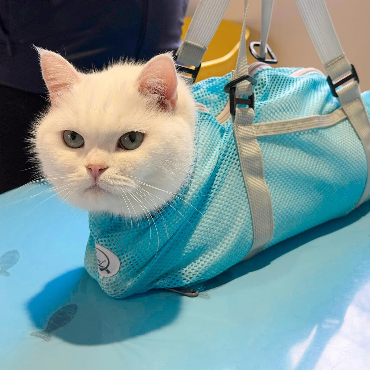 Cinf light blue mesh cat bathing bag with zippers, adjustable buckle and muzzle - view 2