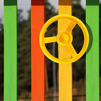 Haconba plastic pirate ship steering wheels for playsets in blue and red with mounting hardware - view 25
