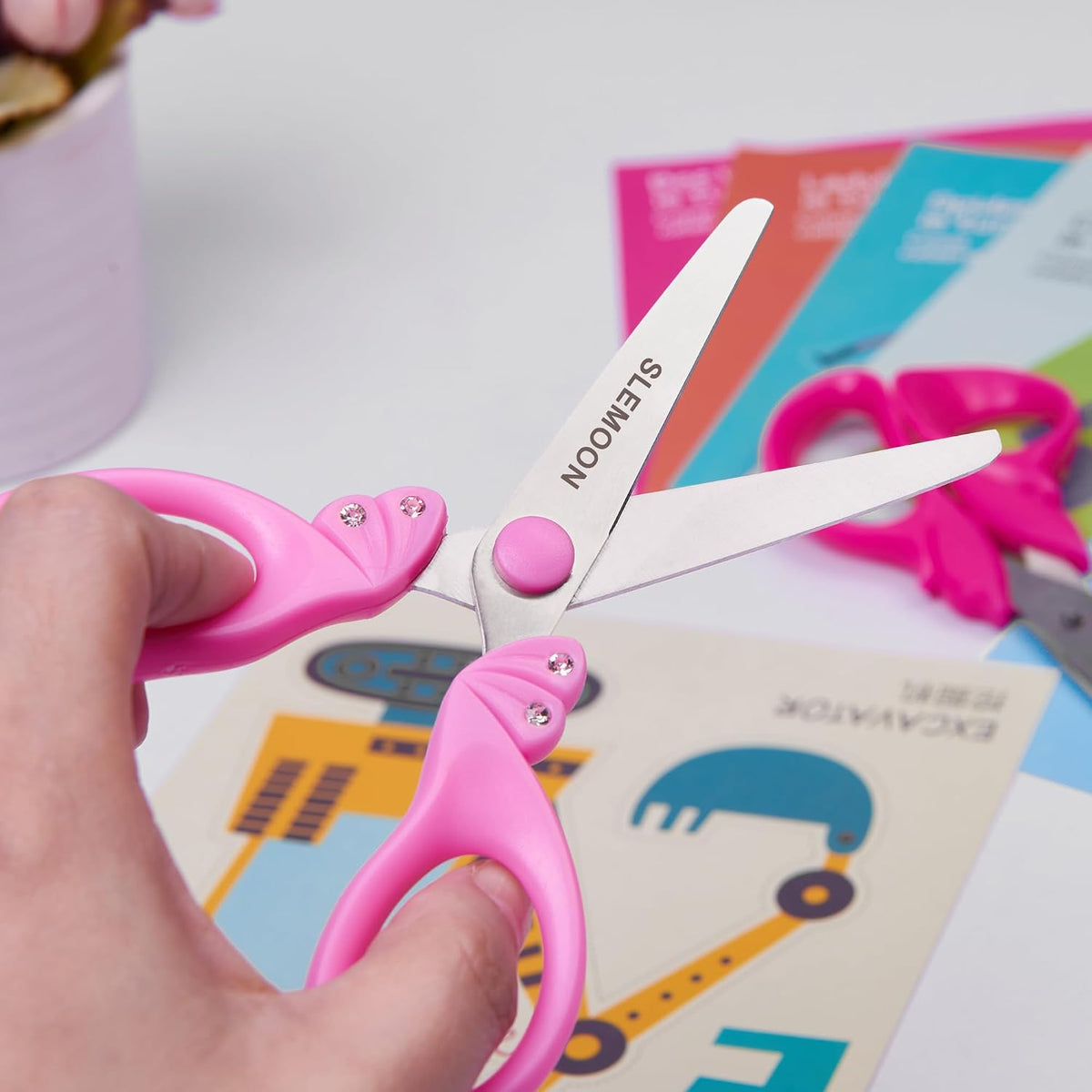 SLEMOON blunt tip kids scissors with pink glitter handle and rhinestone bow - view 10