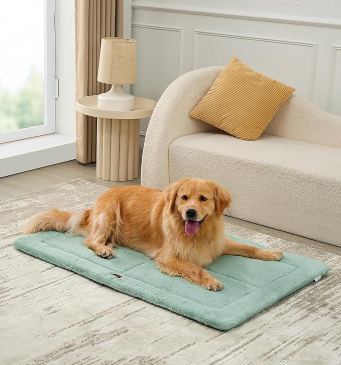 Made4Pets Dog Crate Pad Bed for Large Dogs, Washable & Reversible, Anti-Slip Kennel Mat for Cozy Sleeping, Soft Fluffy Dog Bed for Indoor & Outdoor Use, 44"x32", Green