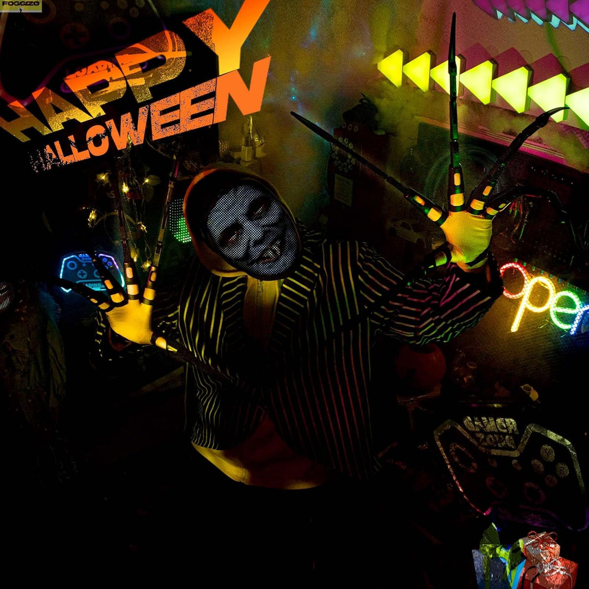 Foggizo articulated finger extensions with long fingernails and gloves for Halloween - view 2