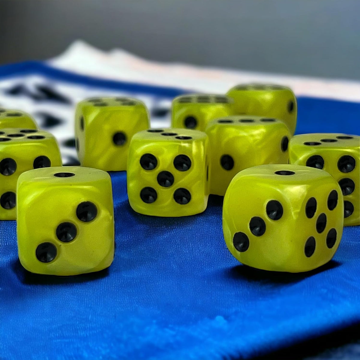 Luck Lab 10 Pack 16mm D6 Acrylic Dice Set - Neon Pearl With Black Pips - image 3