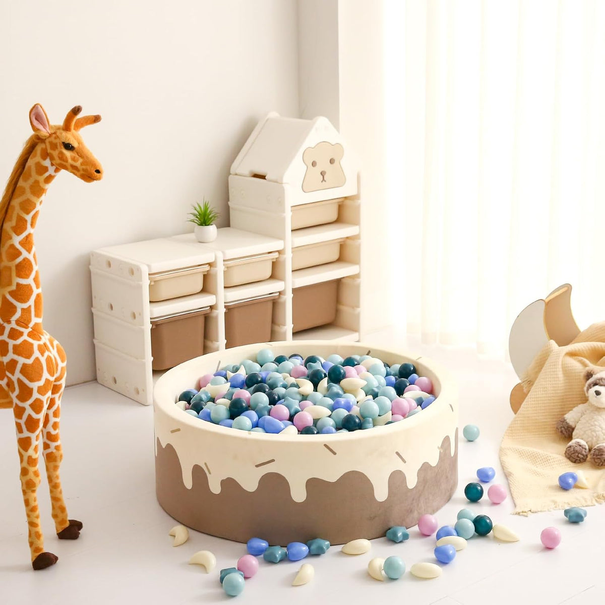 GOGOSO star, heart and moon ball pit balls in a pastel color mix with storage bag - view 15