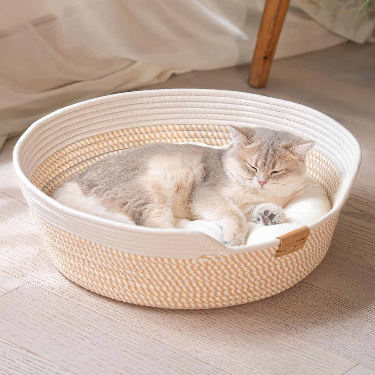Handwoven Cat Basket Bed Cooling for Indoor Cat with Cushion – Essentials for Cats - White