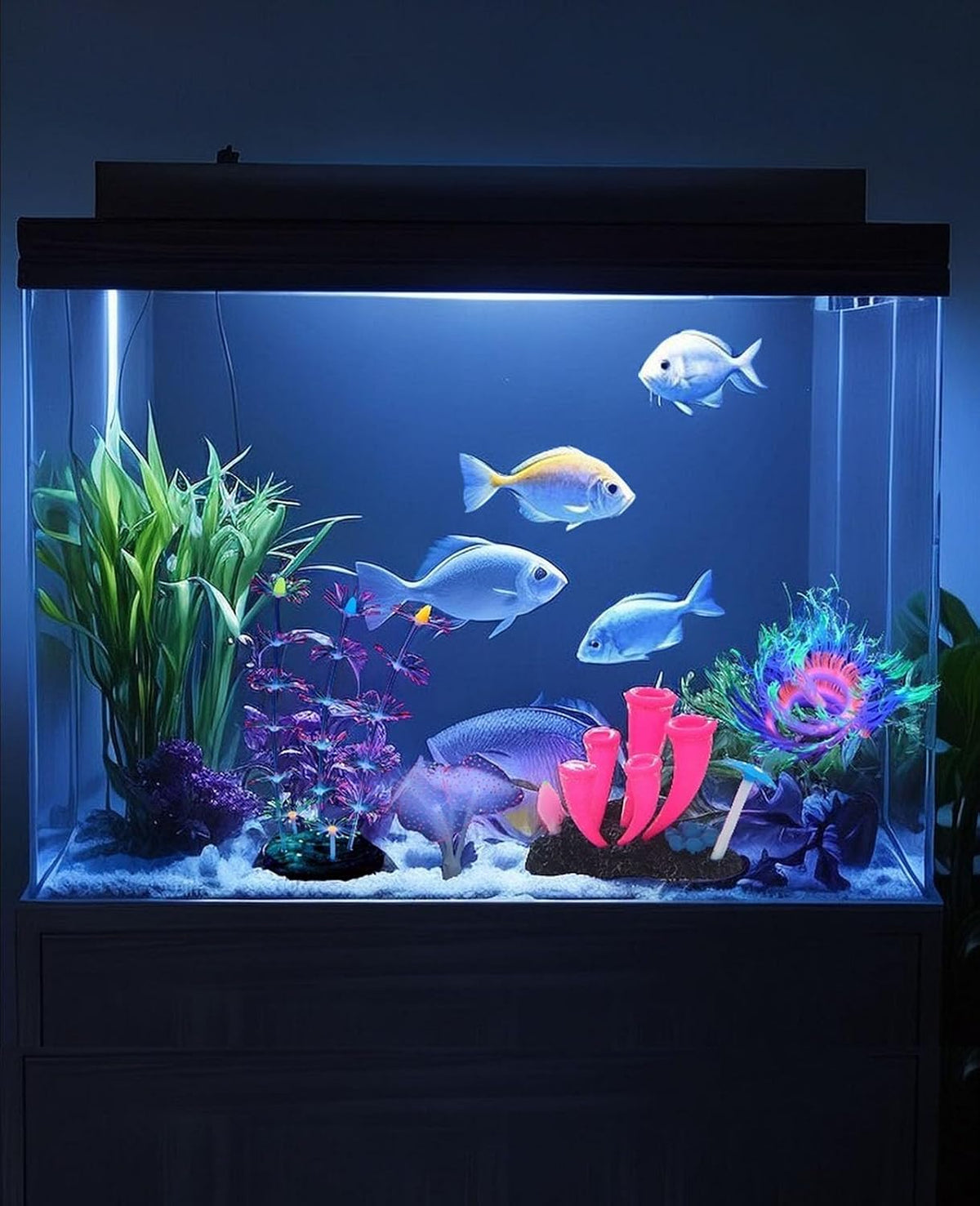 ZtohPyo 4 Pieces Aquarium Fish Tank Decorations with Glowing Effect - image 3