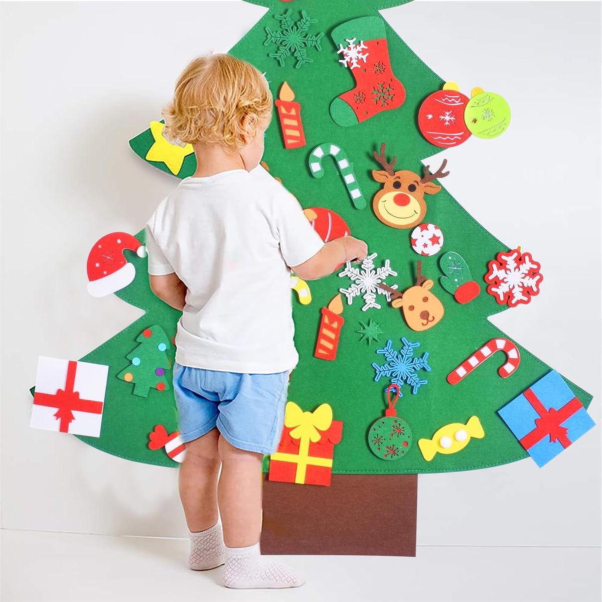 Max Fun DIY felt Christmas tree for toddlers with 40 felt ornaments and tic-tac-toe game - view 4