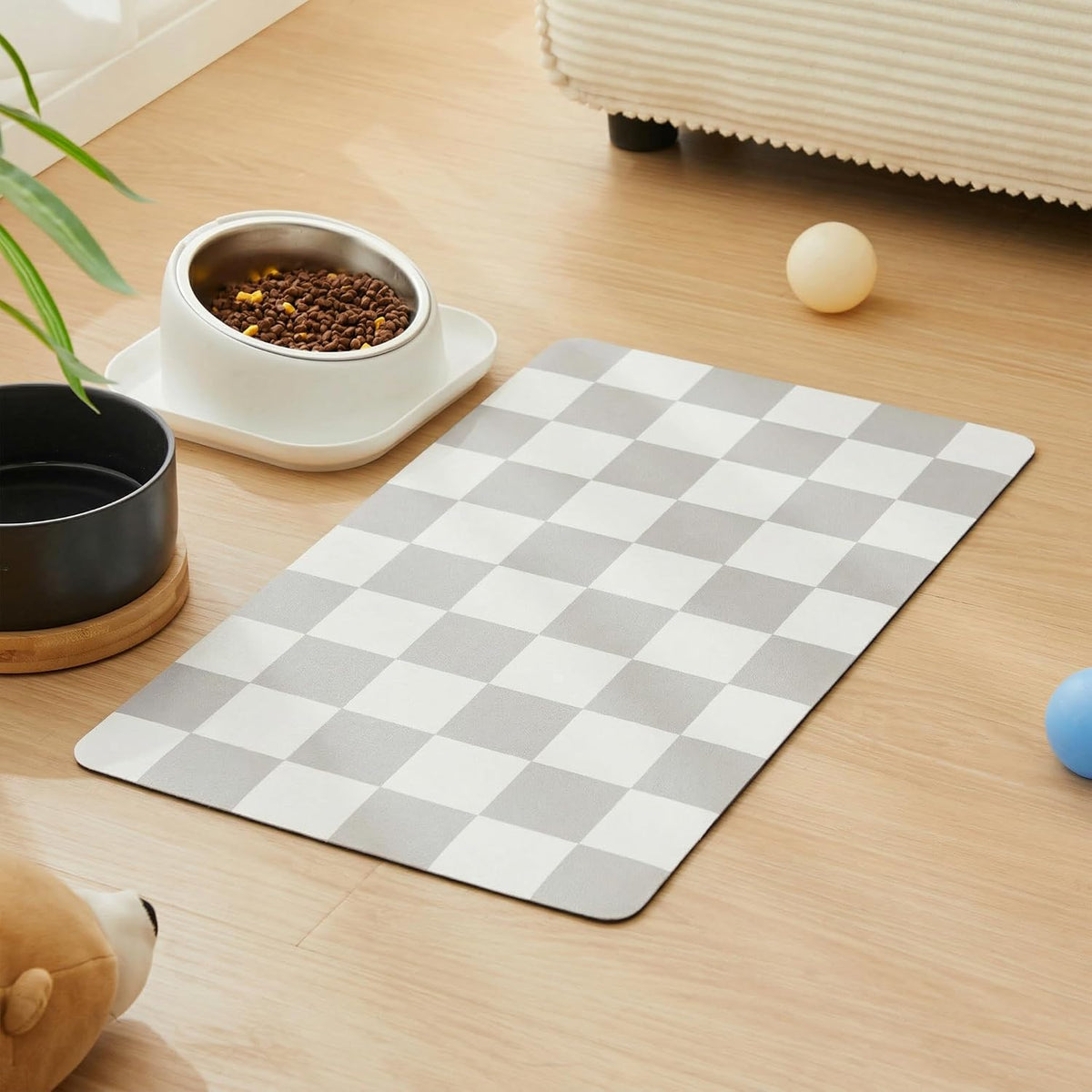 Checkered Dog Feeding Mat - 24"L x 16"W / Grey