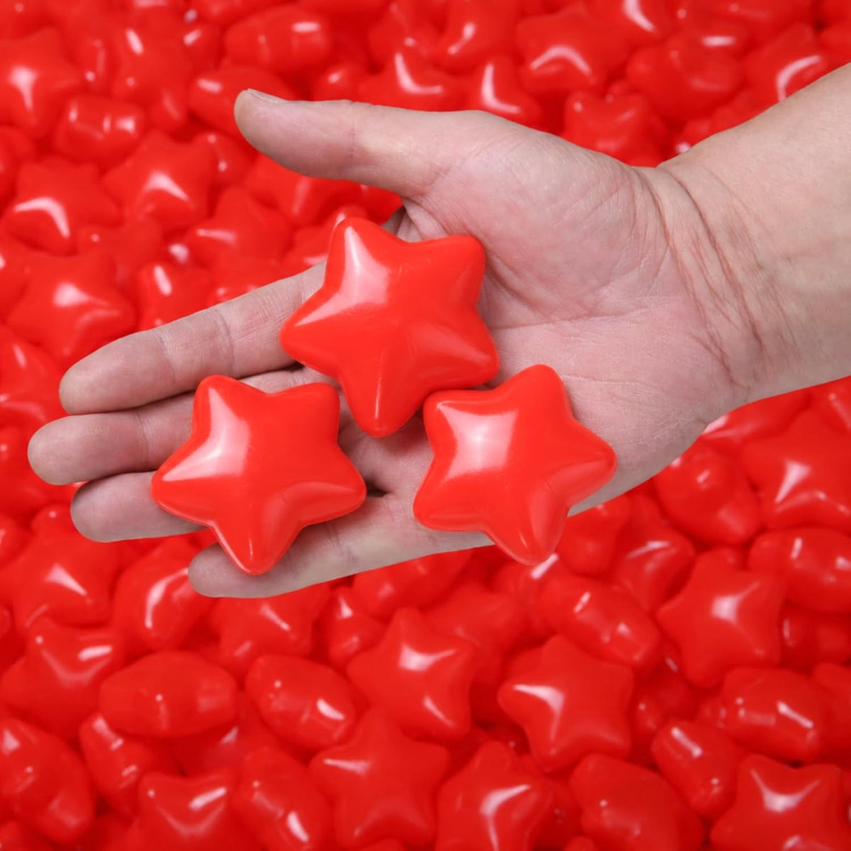 TRENDPLAY 100 star-shaped plastic ball pit balls in pearl gold with storage bag - view 2