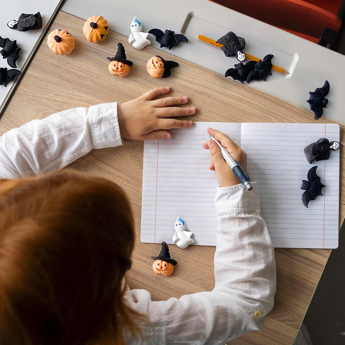 Kleeblatt Halloween erasers for kids shaped like pumpkins, ghosts, bats, skulls and cats - view 21
