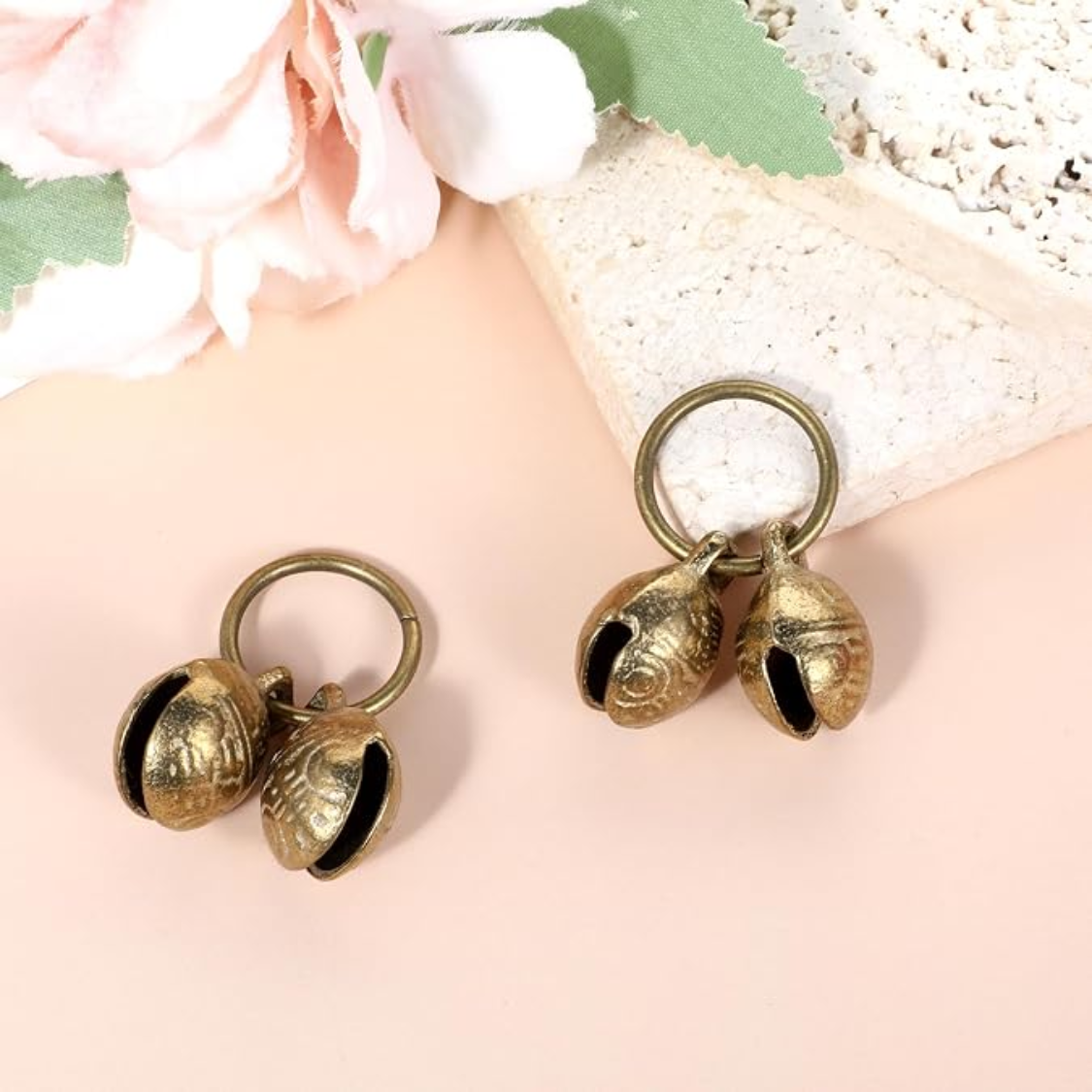Copper Bell For Dog Collar, 4 PCS Brass Dog Bells Extra Loud Collar Bell For Pet Tracking Anti Lost Training Pets Pendan