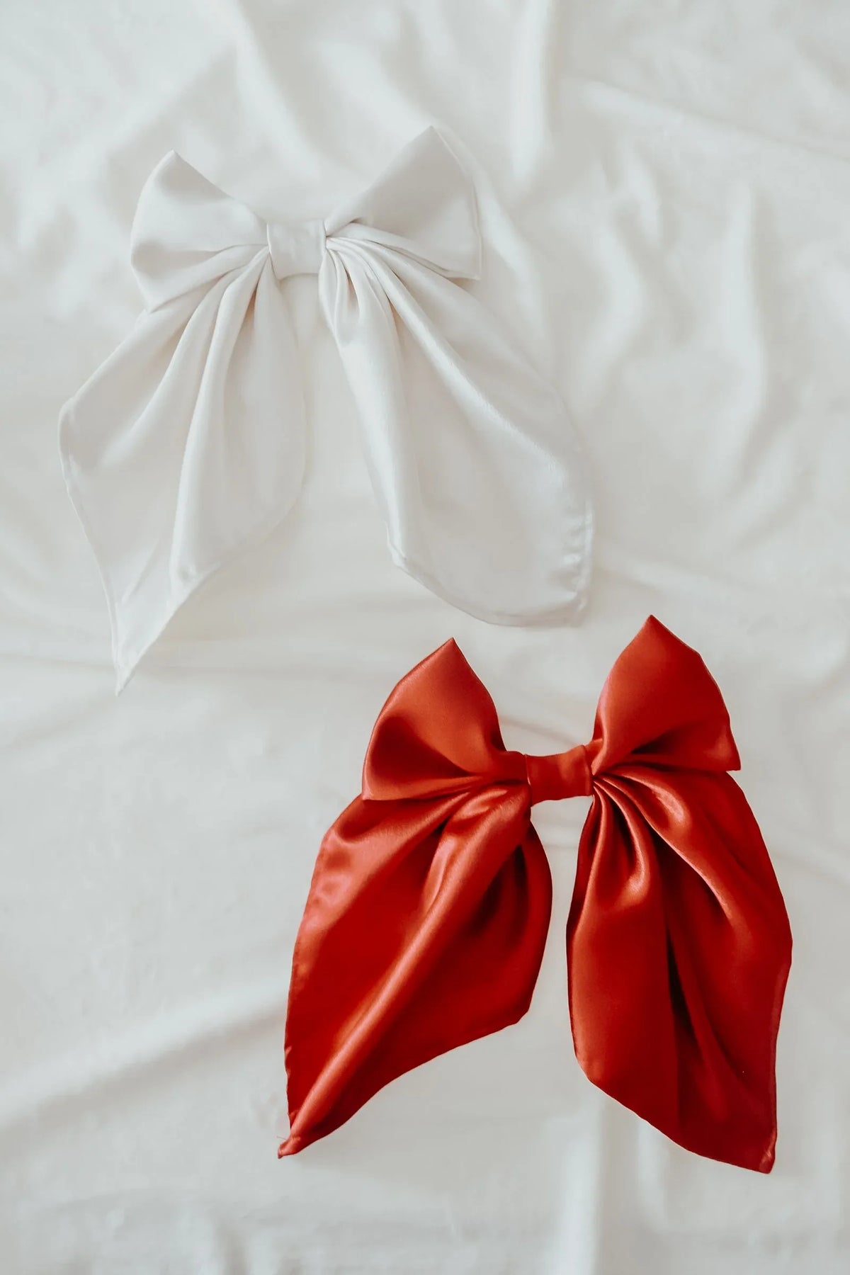 Ivorie Holiday Luxury Large Bow Clip - BIG FRENCHIES