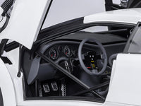 Lamborghini Diablo GTR Impact White 1/18 Model Car by Autoart