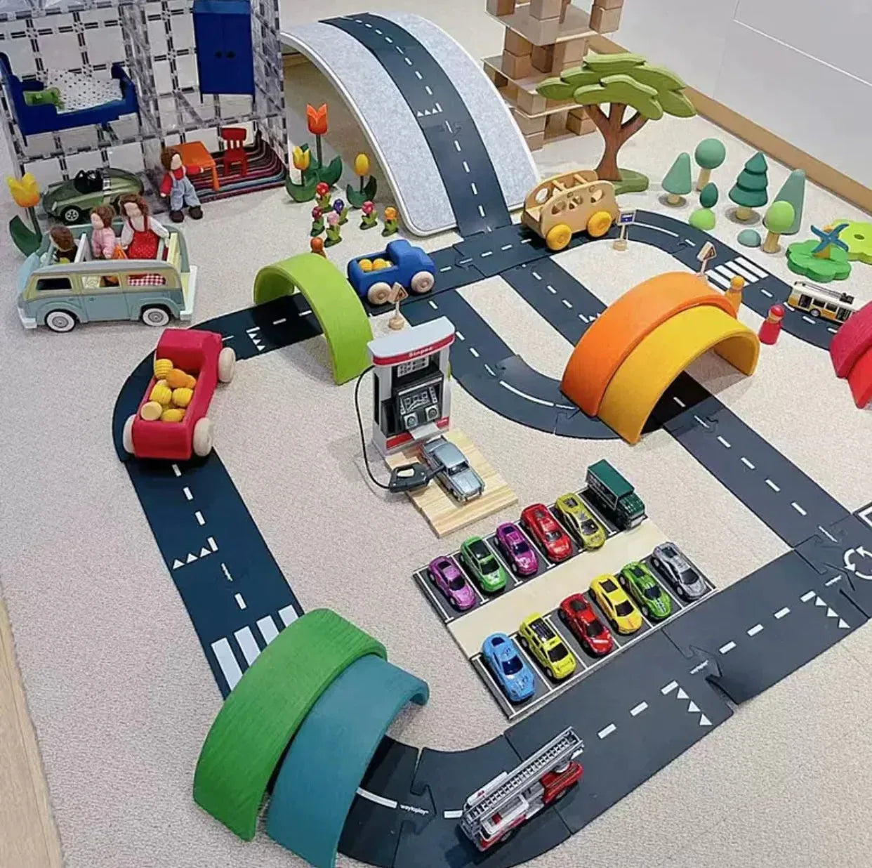 Flexible Rubber Roads Play Set – Open-Ended City & Car Track Play - BIG FRENCHIES