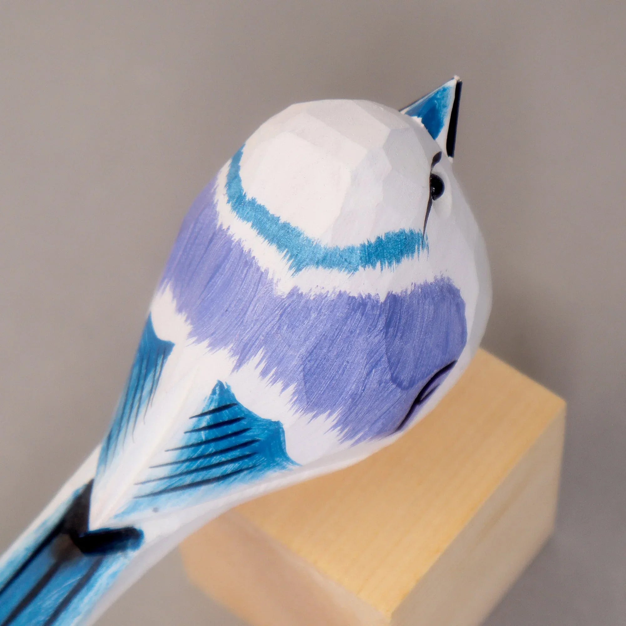 Hand-Carved Wooden Bird Figurine – White - BIG FRENCHIES