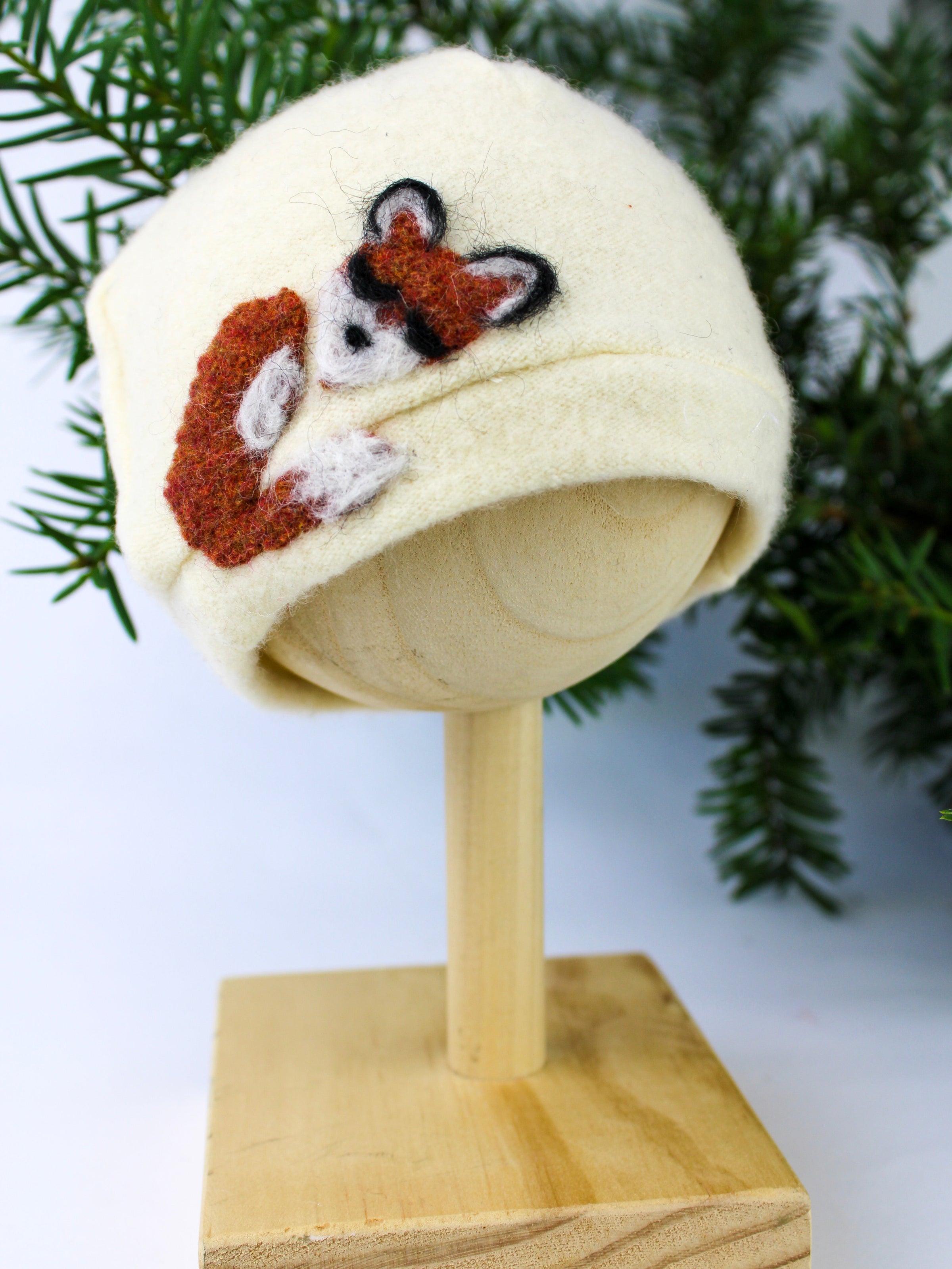 Sleeping Fox Cashmere Hat - Newborn - BIG FRENCHIES