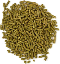 Oxbow Animal Health Garden Select Guinea Pig Food, Adult Guinea Pig, Made Timothy Hay, Vitamin & Mineral Rich Pet Food Pellets, Made in USA, High Fiber, 4 lb Bag