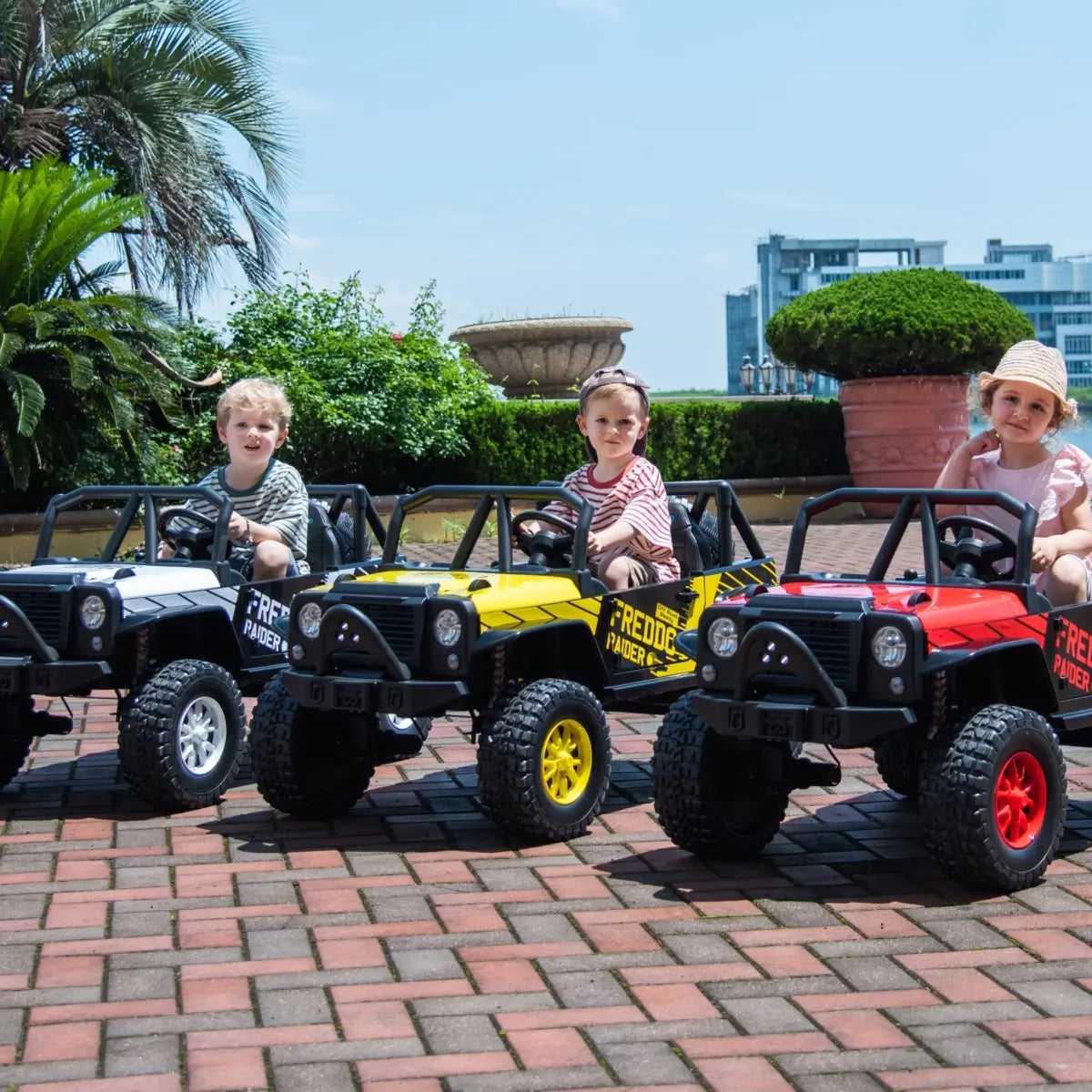 24V Jeep Freddo Raider 2 Seater Ride On - BIG FRENCHIES