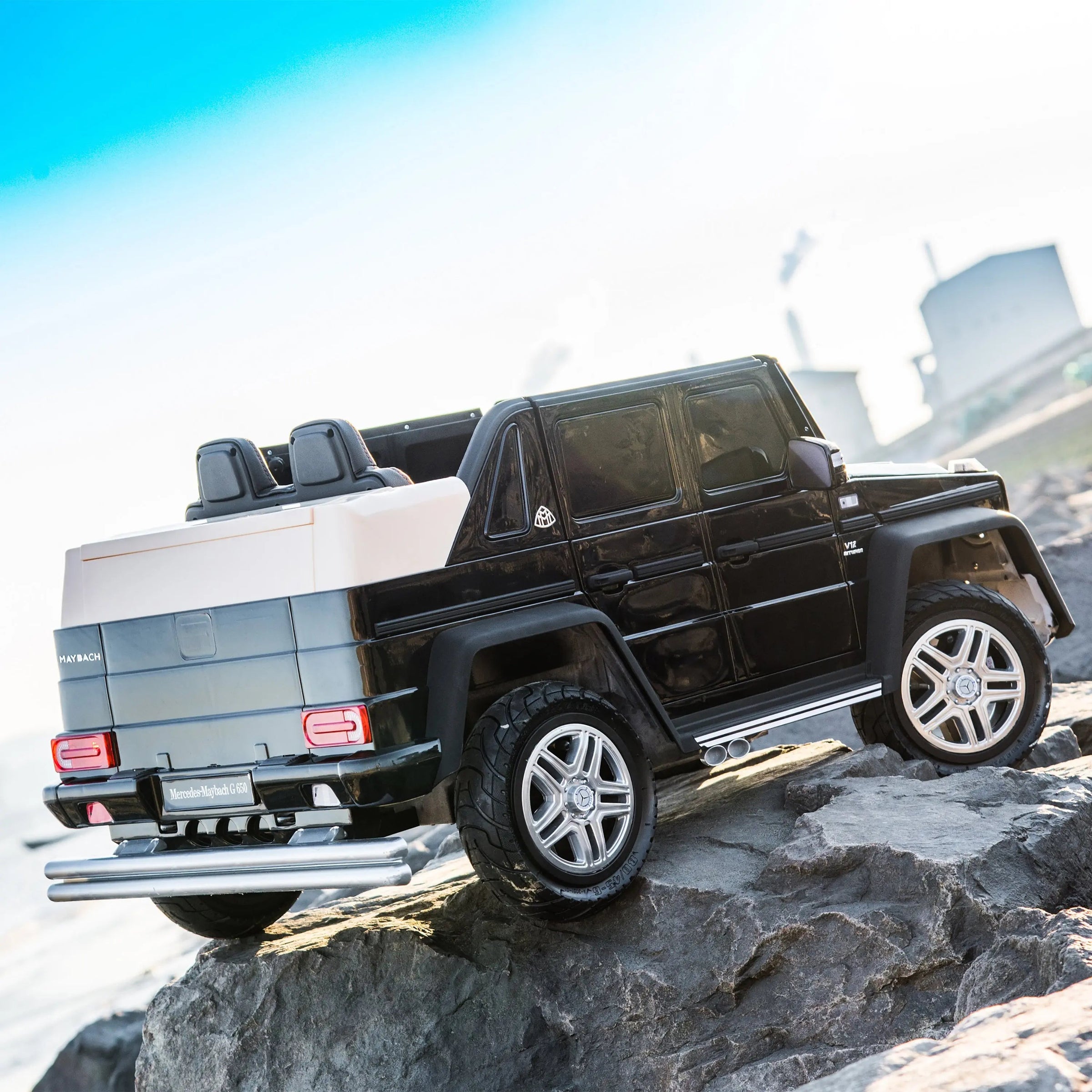 12V Mercedes Maybach G650 Landaulet 1 Seater - BIG FRENCHIES