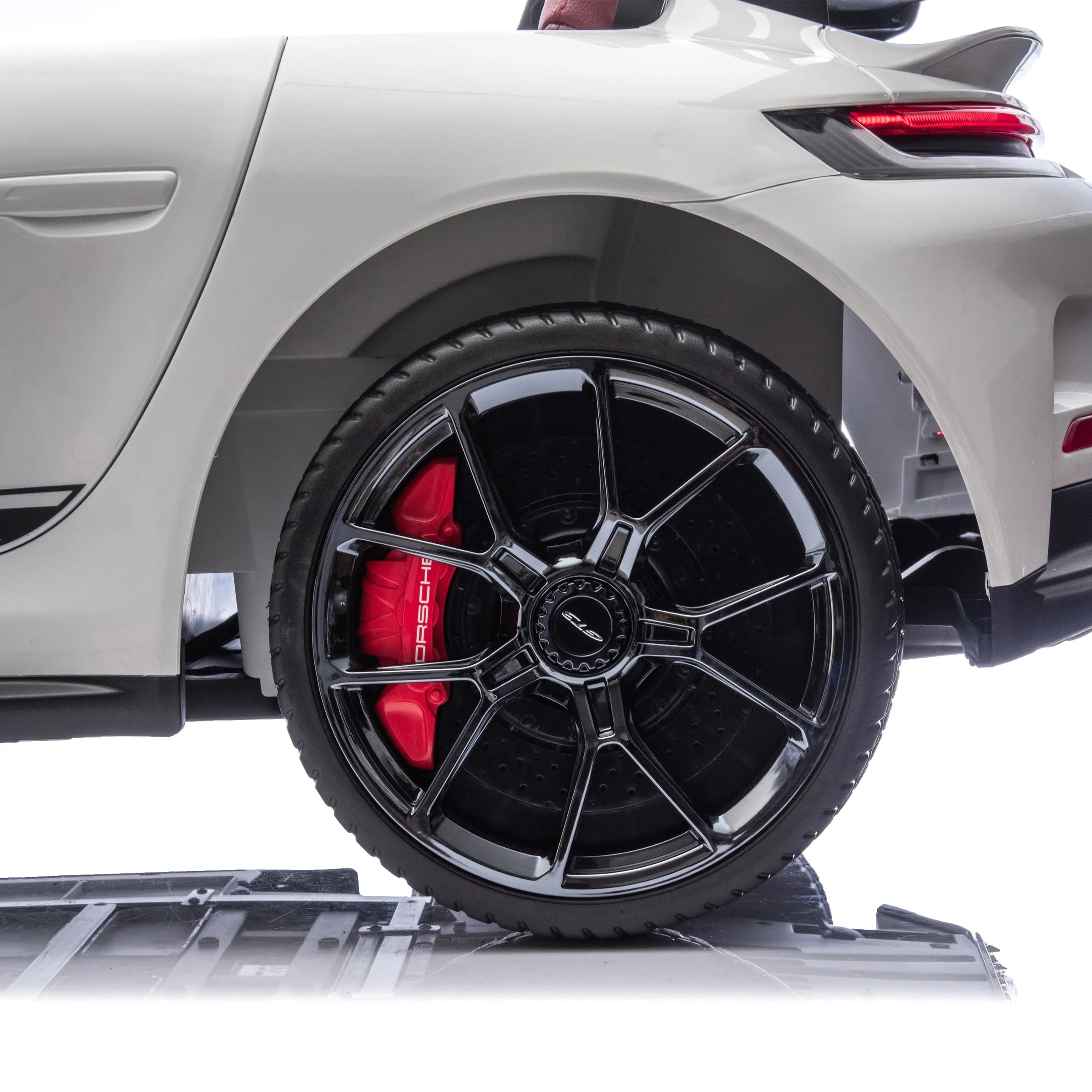 24V Porsche 911 GT3 2 Seater - NEW Silent Motor - BIG FRENCHIES