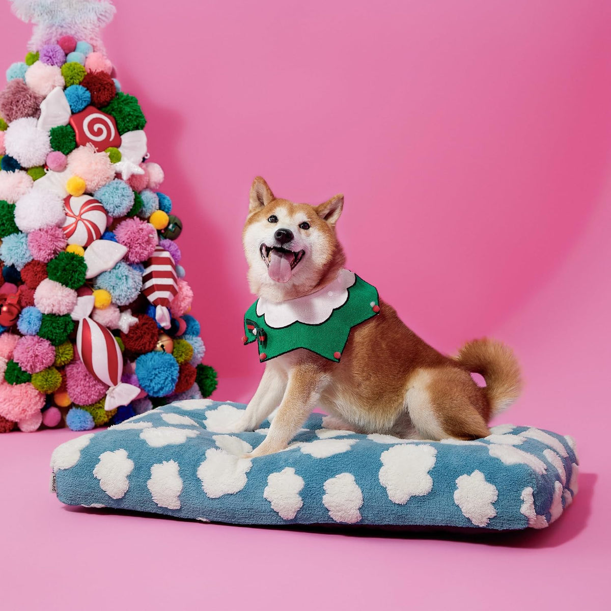 LE SURE Cute Aesthetic Dog Bed for Crate - 35.0"L x 22.0"W x 4.0"Th / Blue Checkered - image 2