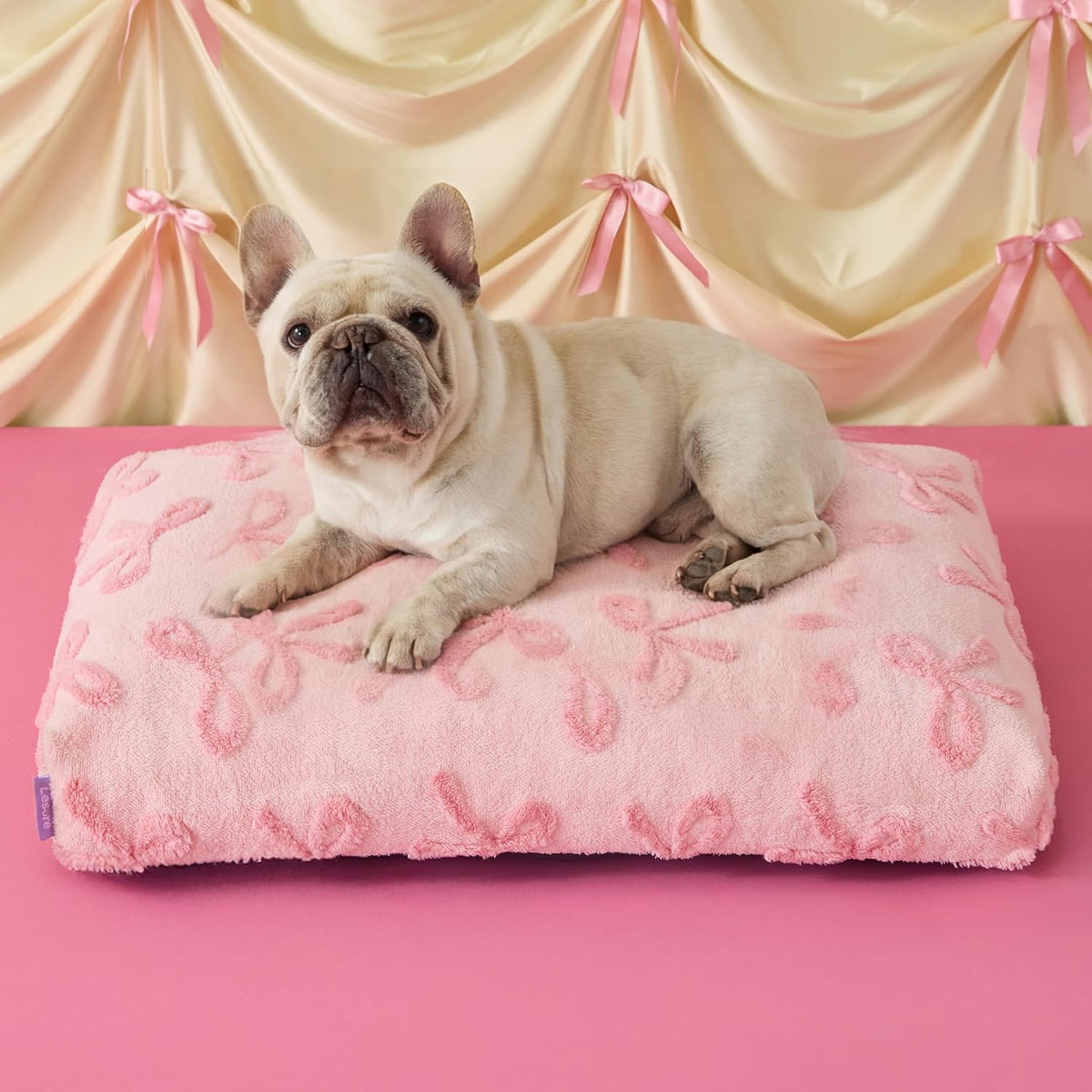 LE SURE Cute Aesthetic Dog Bed for Crate - 30.0"L x 20.0"W x 4.0"Th / Bow Pink
