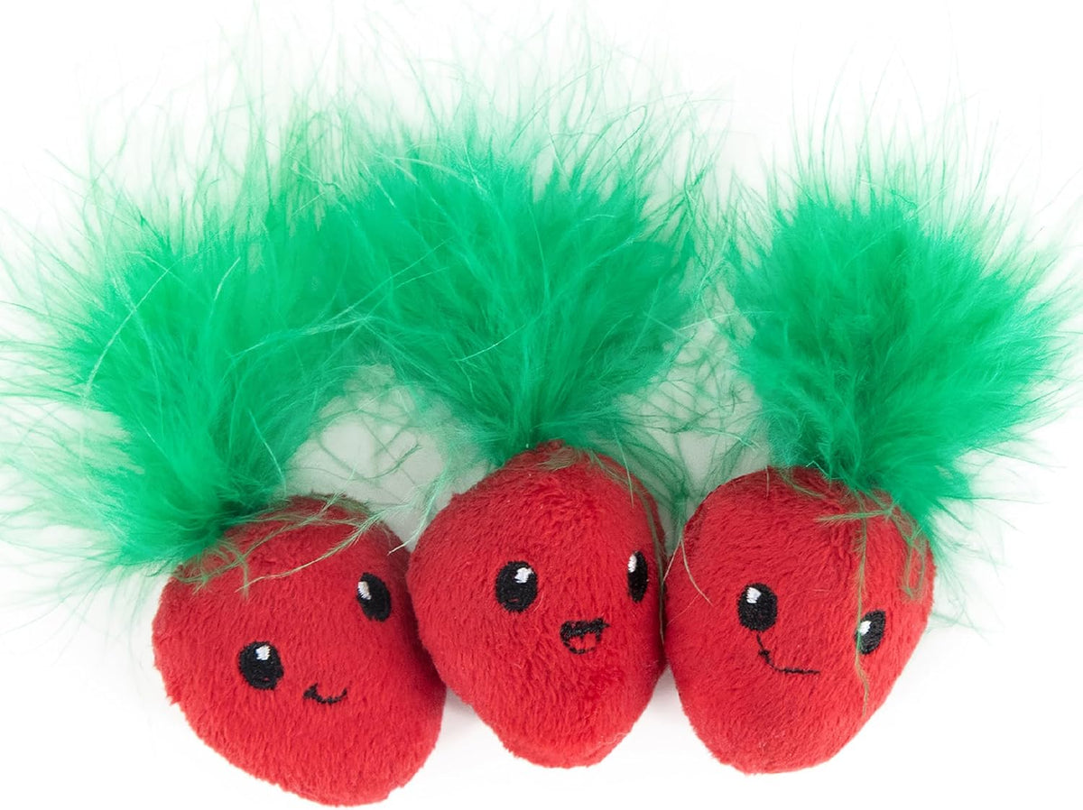 Catstages Strawbabies Dental Cat Chew Toy with Catnip & Feathers - Strawbabies