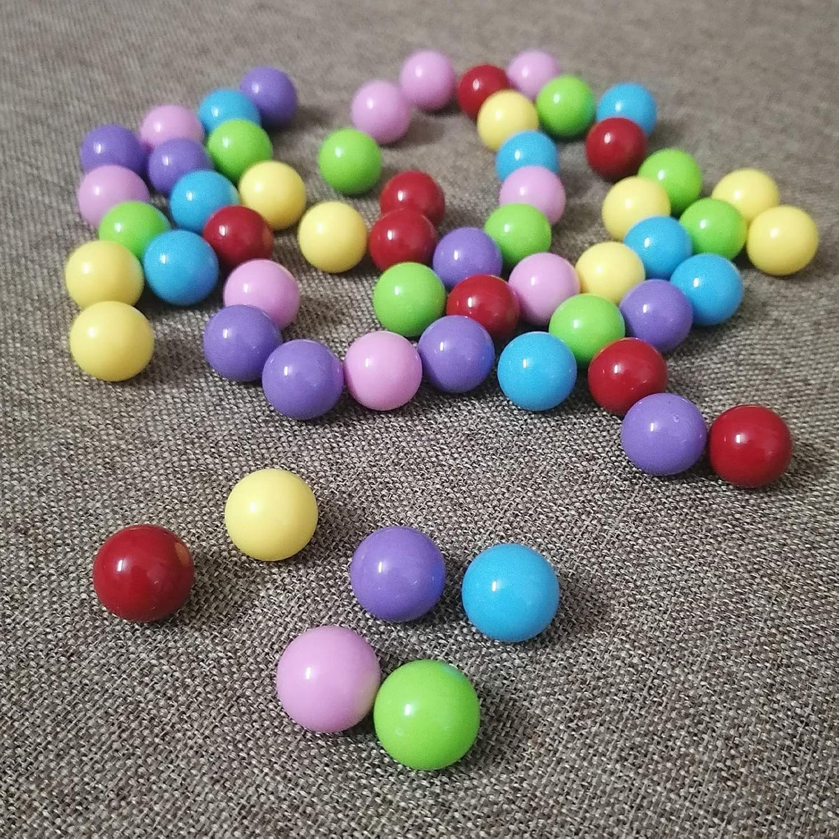 Hotusi 60 Chinese checkers marbles in green, yellow, red, blue, violet and pink - view 4