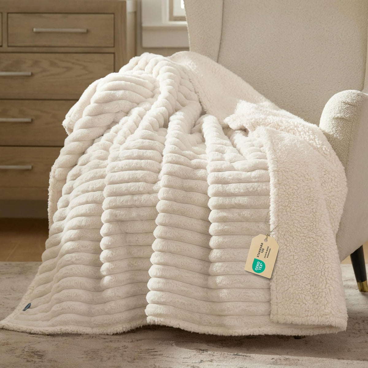 Bedsure ComfyFleece Waterproof Dog Blankets for Large Dogs - XL(50x60")-1pc / Cream