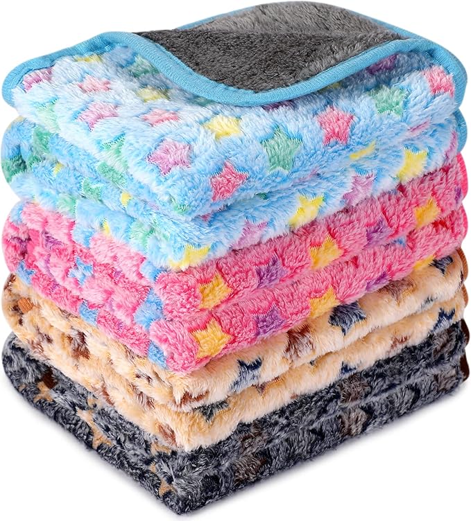 Reginary 4 Pcs Waterproof Guinea Pig Blankets Washable Small Animal Fleece Bedding Absorbent Guinea Pig Cage Liners Reusable Pet Pee Pad Sleep Mat for Hamster Ferret(Star Pattern,24 x 16 Inch)