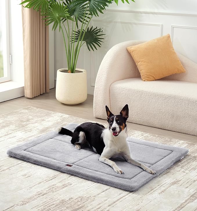 Made4Pets Dog Crate Pad Bed for Large Dogs, Washable & Reversible, Anti-Slip Kennel Mat for Cozy Sleeping, Soft Fluffy Dog Bed for Indoor & Outdoor Use, 44"x32", Gray