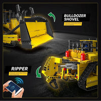 Mould King app-controlled RC bulldozer building set with track drive - view 4