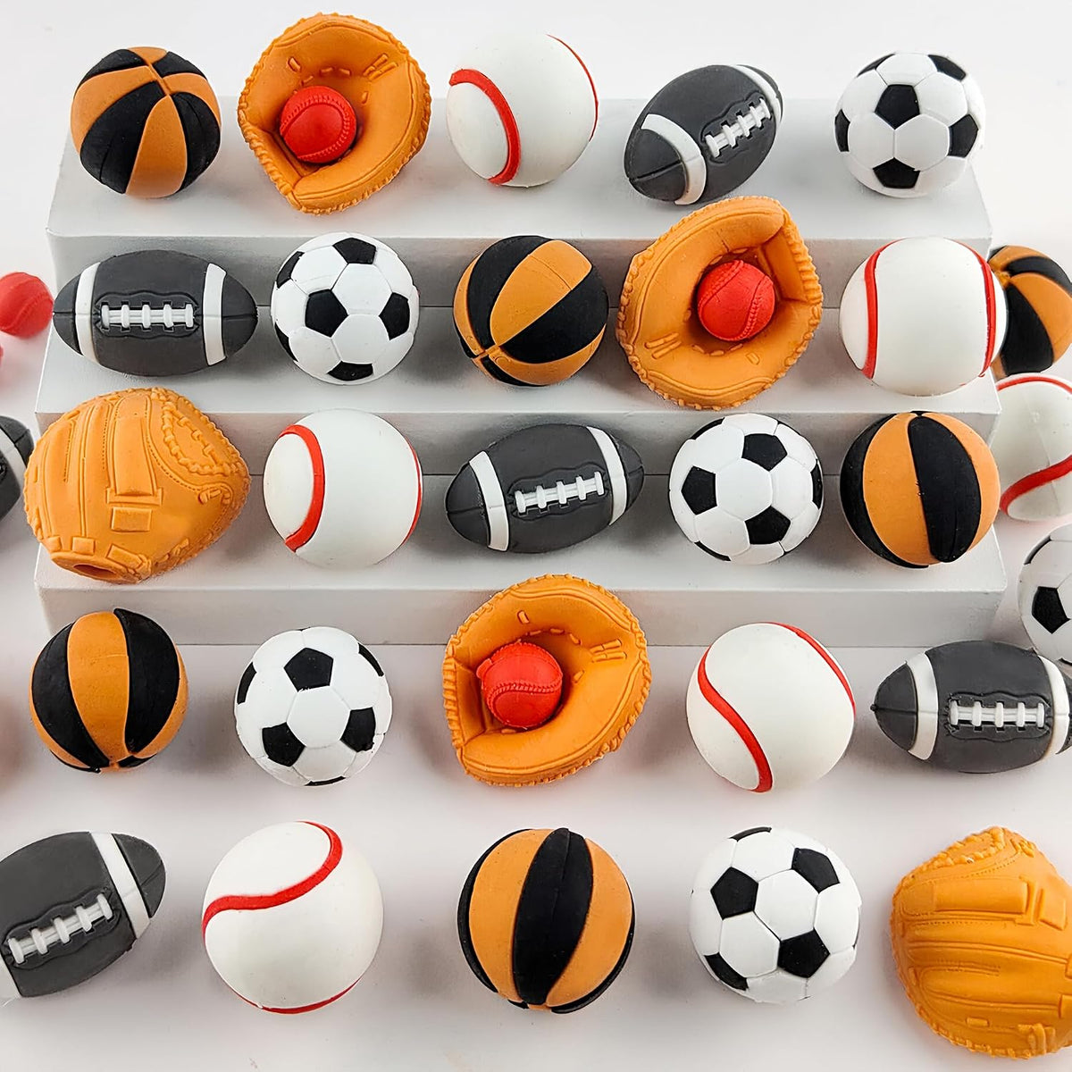 Satomoto musical puzzle erasers shaped like guitars, pianos, violins and gramophones - view 2