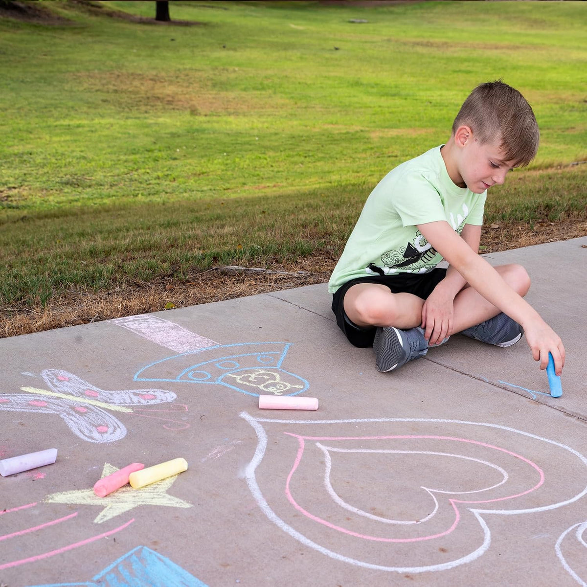 JOYIN 160 PCS Sidewalk Chalks Set-16 Colors Non-Toxic Washable Jumbo - 160 - image 4