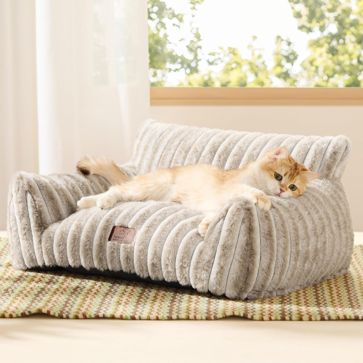 Bedsure ComfyFleece Shown on TV Fluffy Cute Cat Couch for Pets - 24x18x10" / Amphora
