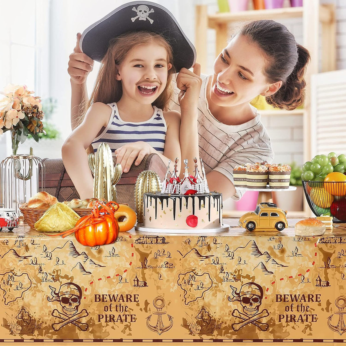 Irenare pirate tablecloth printed with a treasure map, skeleton, boat, mountain and treasure chest - view 13