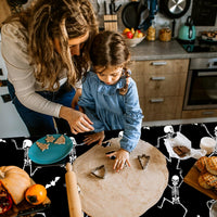 Iceyyyy Halloween skeleton tablecloth, black plastic table cover with skeleton print - view 18