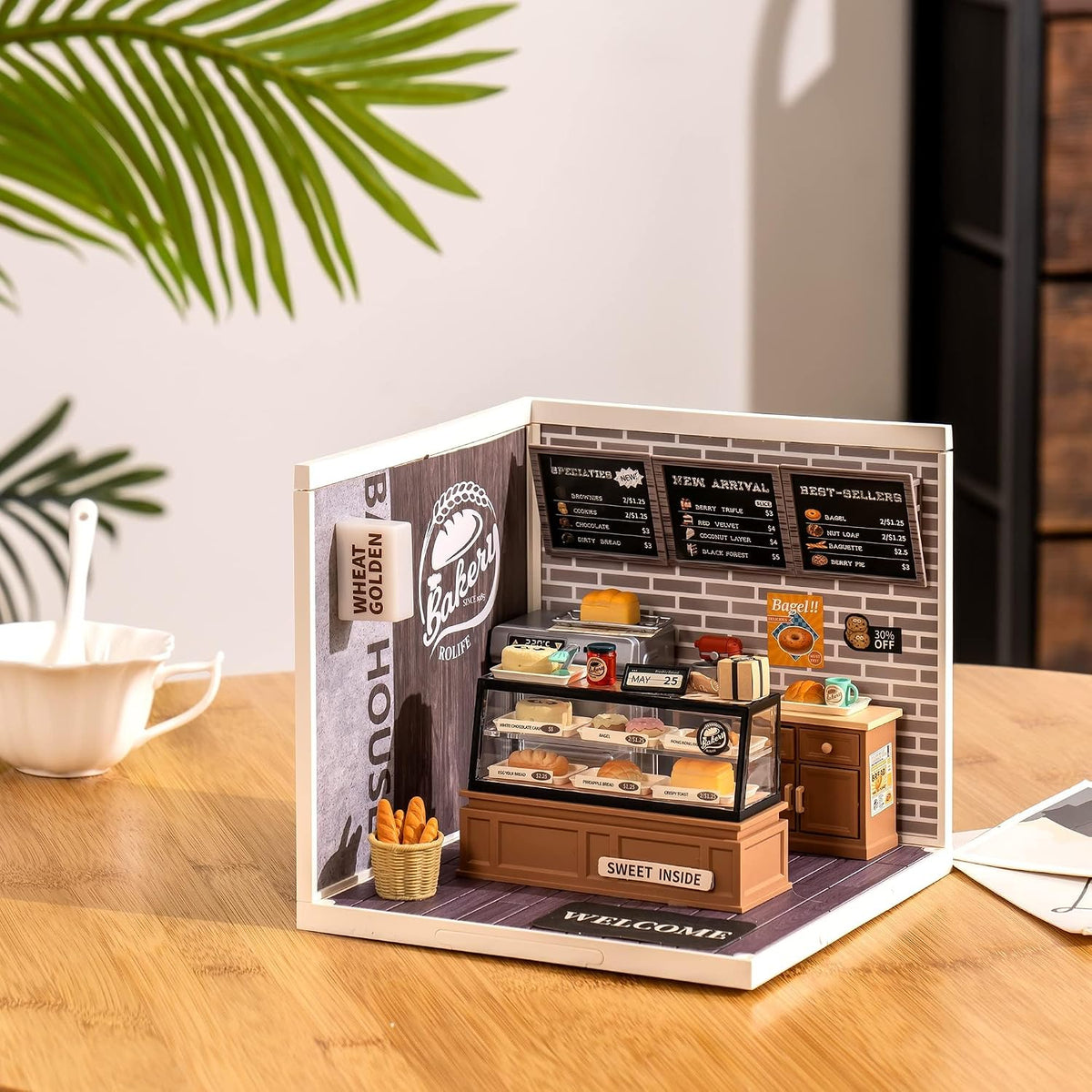Rolife Super Creator miniature house kit, Double Joy Bubble Tea shop with LED light - view 4