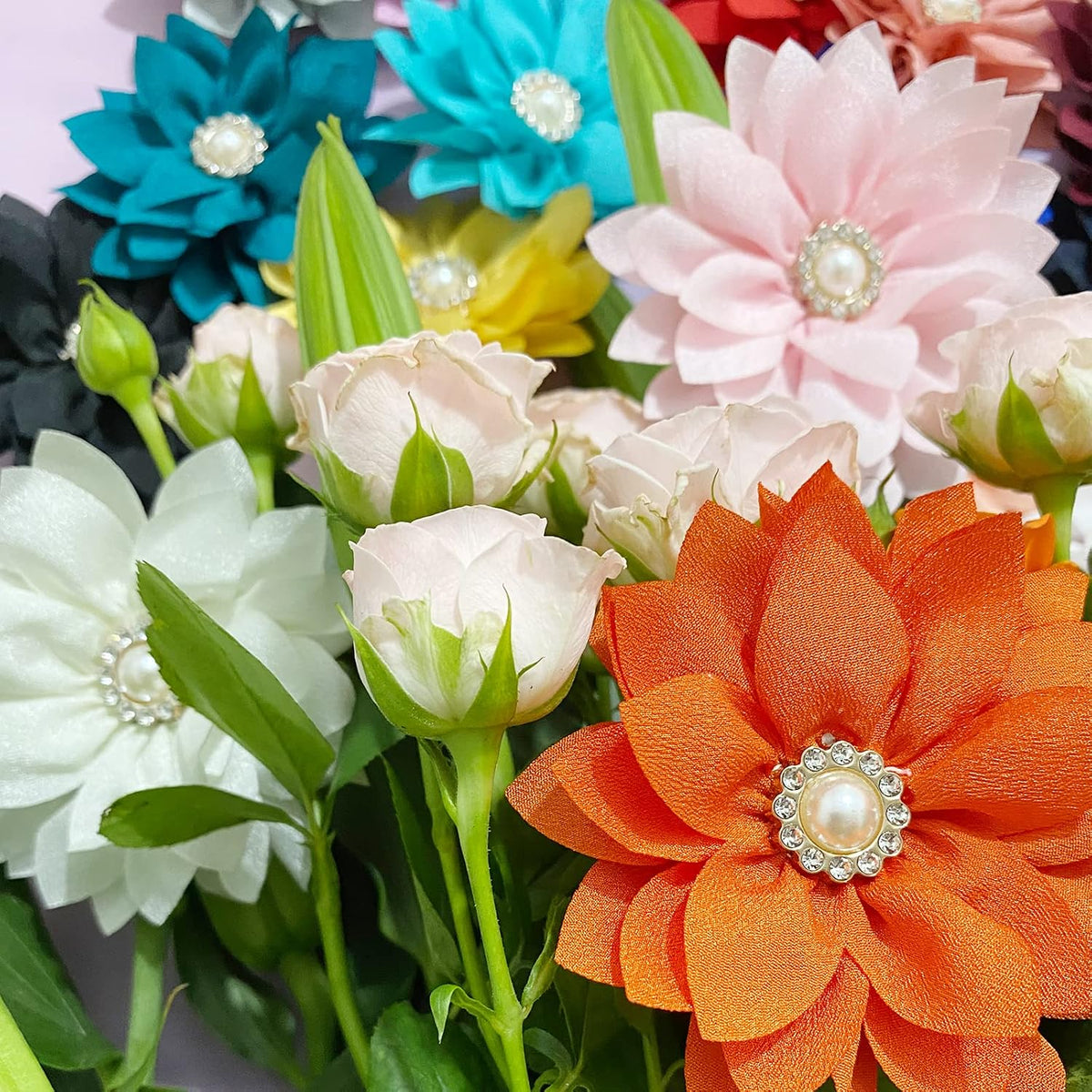 Collar Flowers with Pearl - Medium - image 4