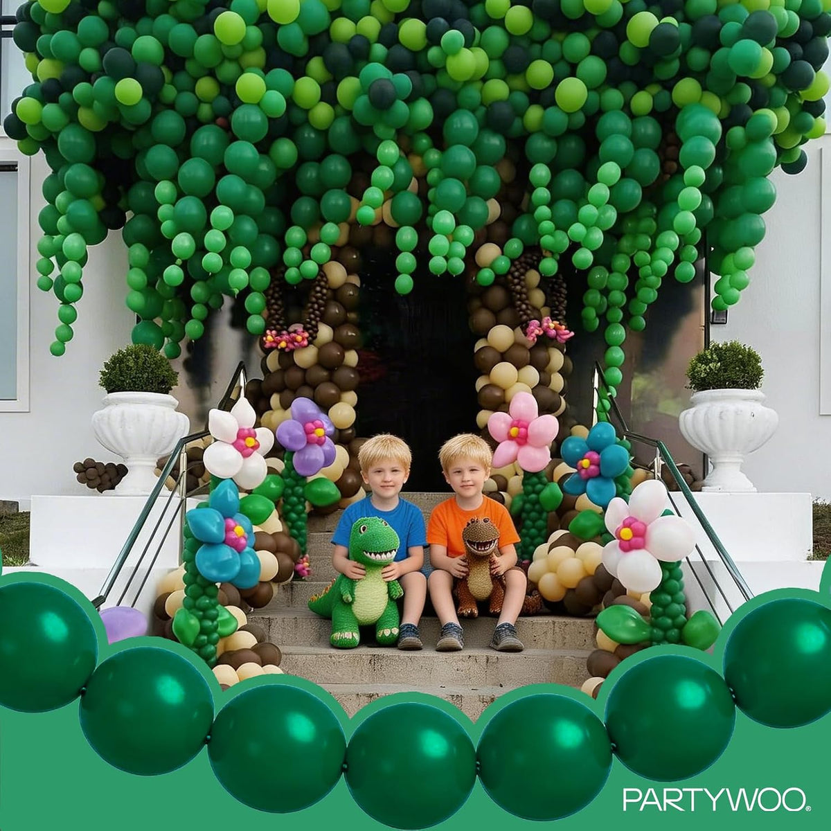 PartyWoo 100 white 6 inch linking balloons for garlands and arches - view 27
