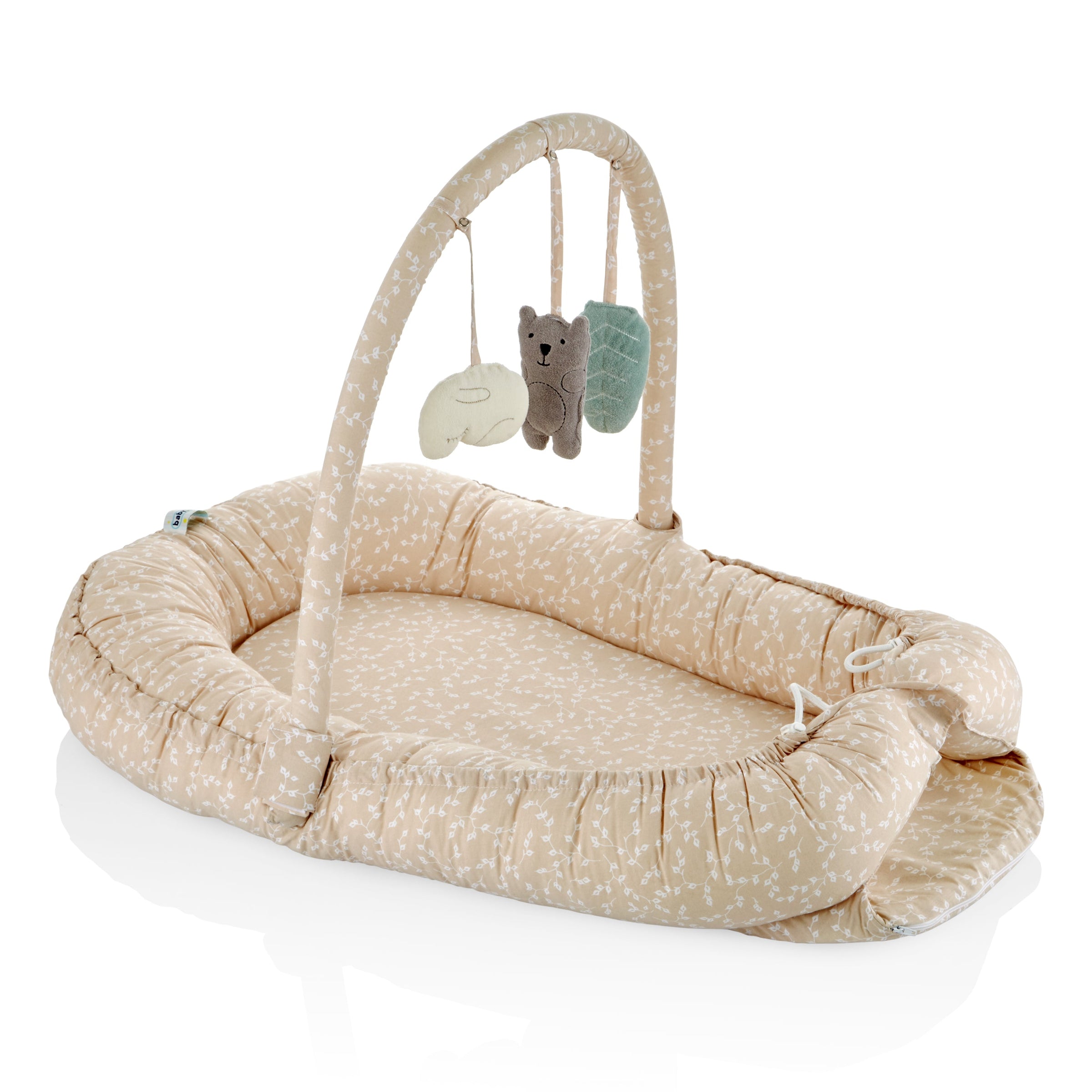 Babyjem babynest with toys