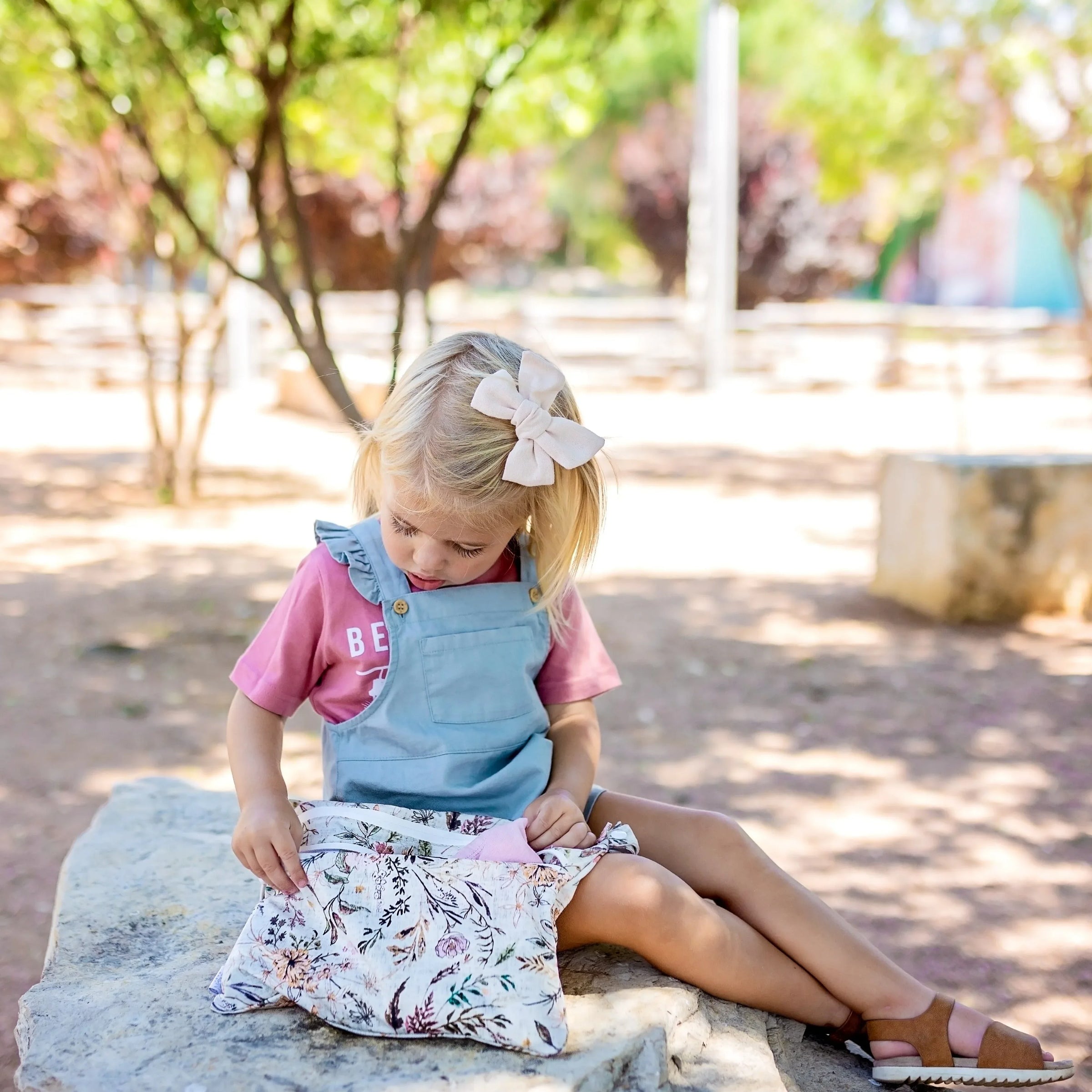 Delilah Floral - Waterproof Wet Bag (For mealtime, on-the-go, and more!) - BIG FRENCHIES