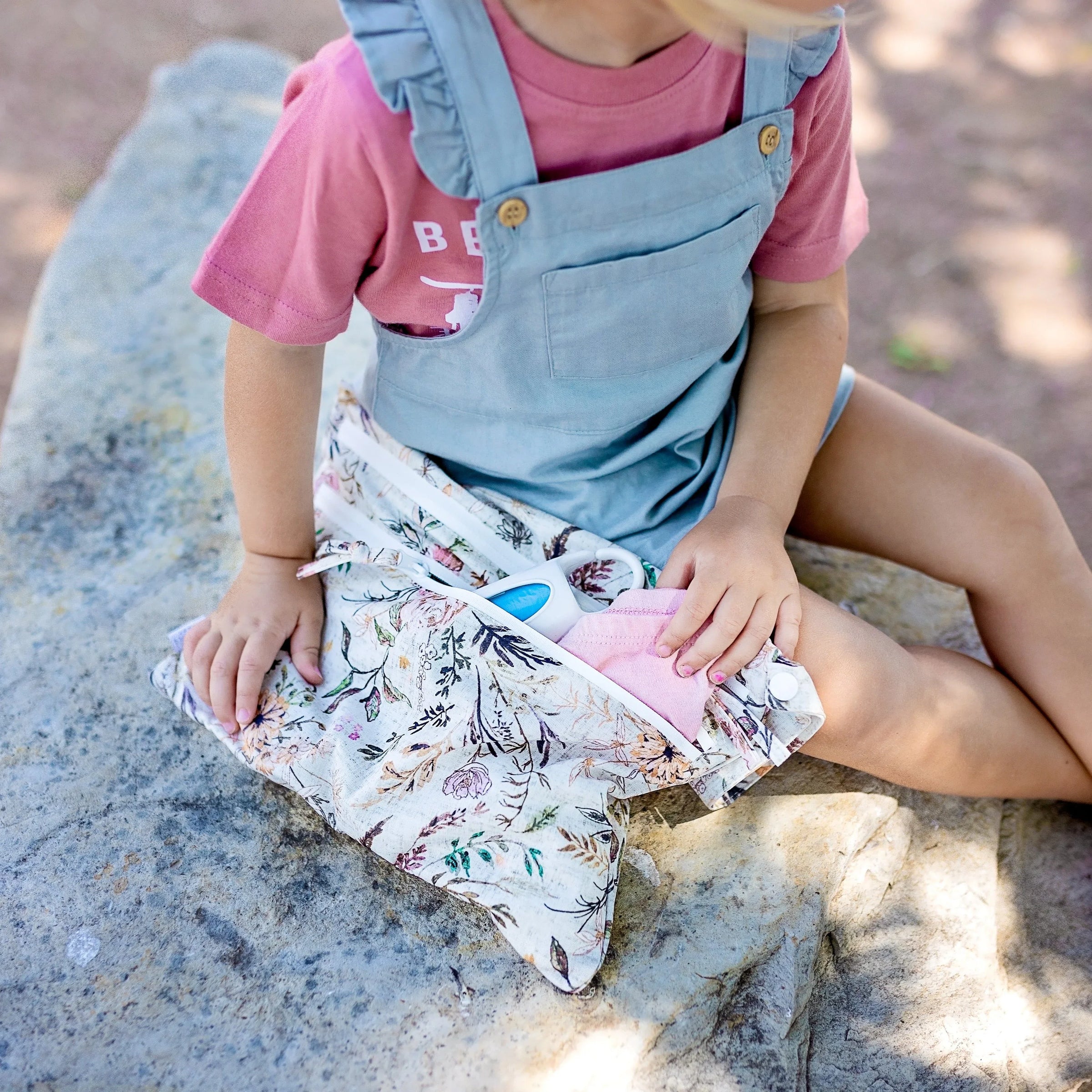 Delilah Floral - Waterproof Wet Bag (For mealtime, on-the-go, and more!) - BIG FRENCHIES