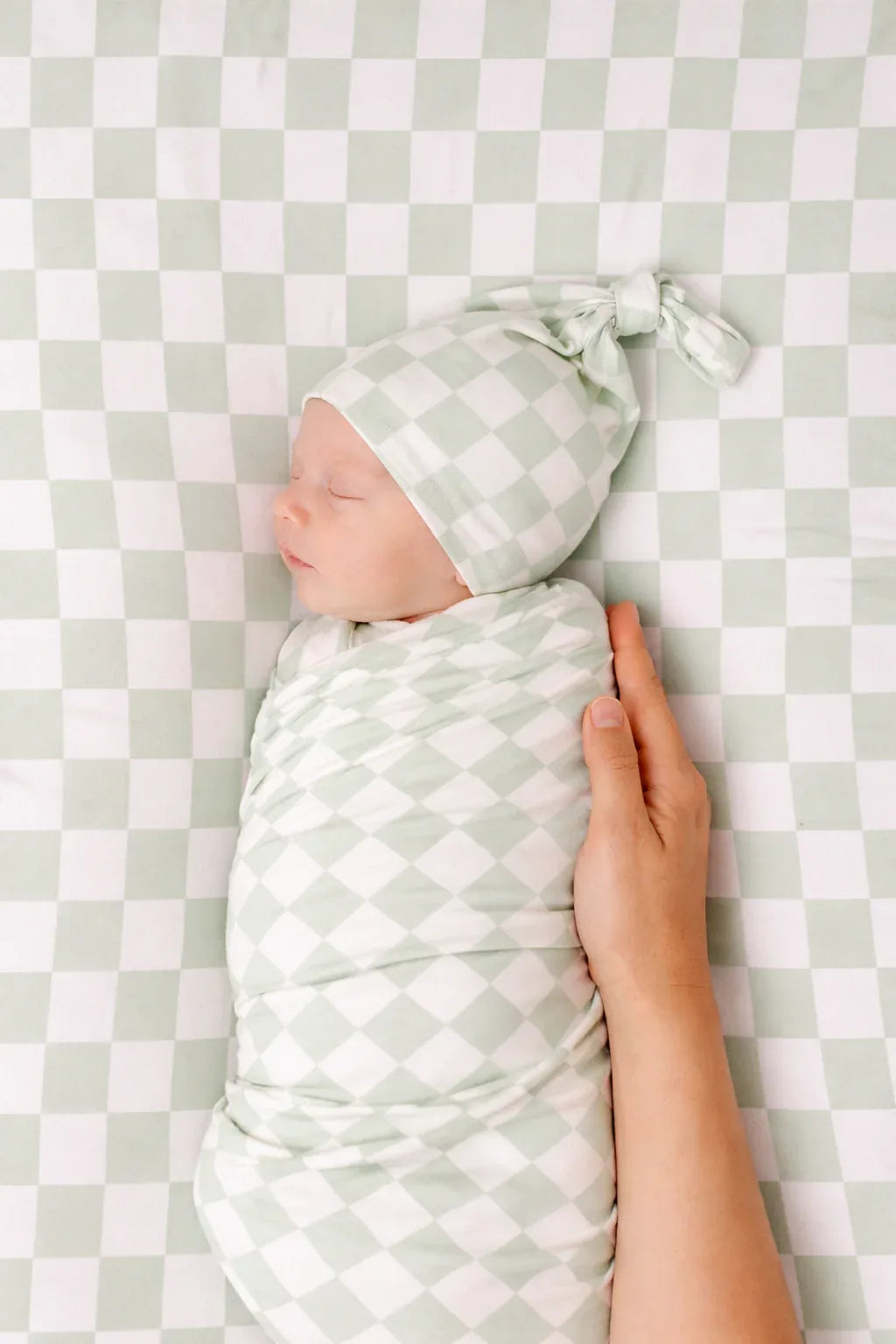 Leaf Green & White Checkered Stretch Swaddle - BIG FRENCHIES